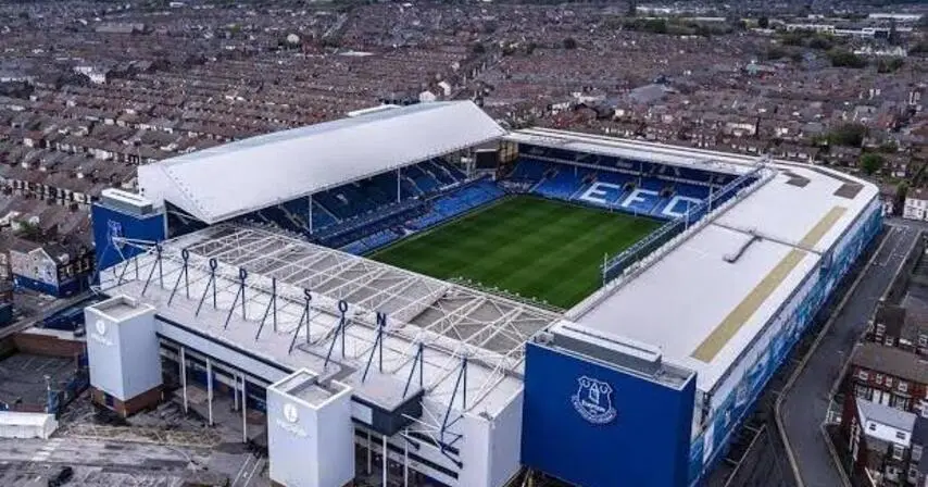 Everton vs Liverpool Postponed Because of Bad Weather