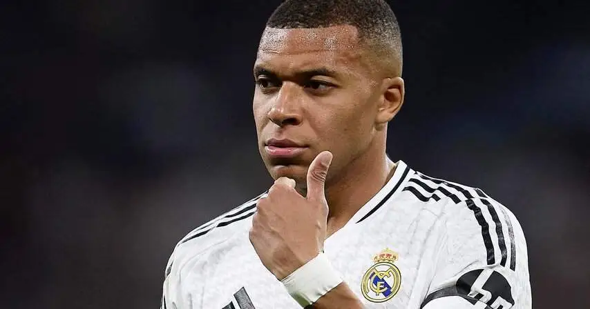 Kylian Mbappe Goes Off Injured Just Minutes After Netting His 50th Champions League Goal