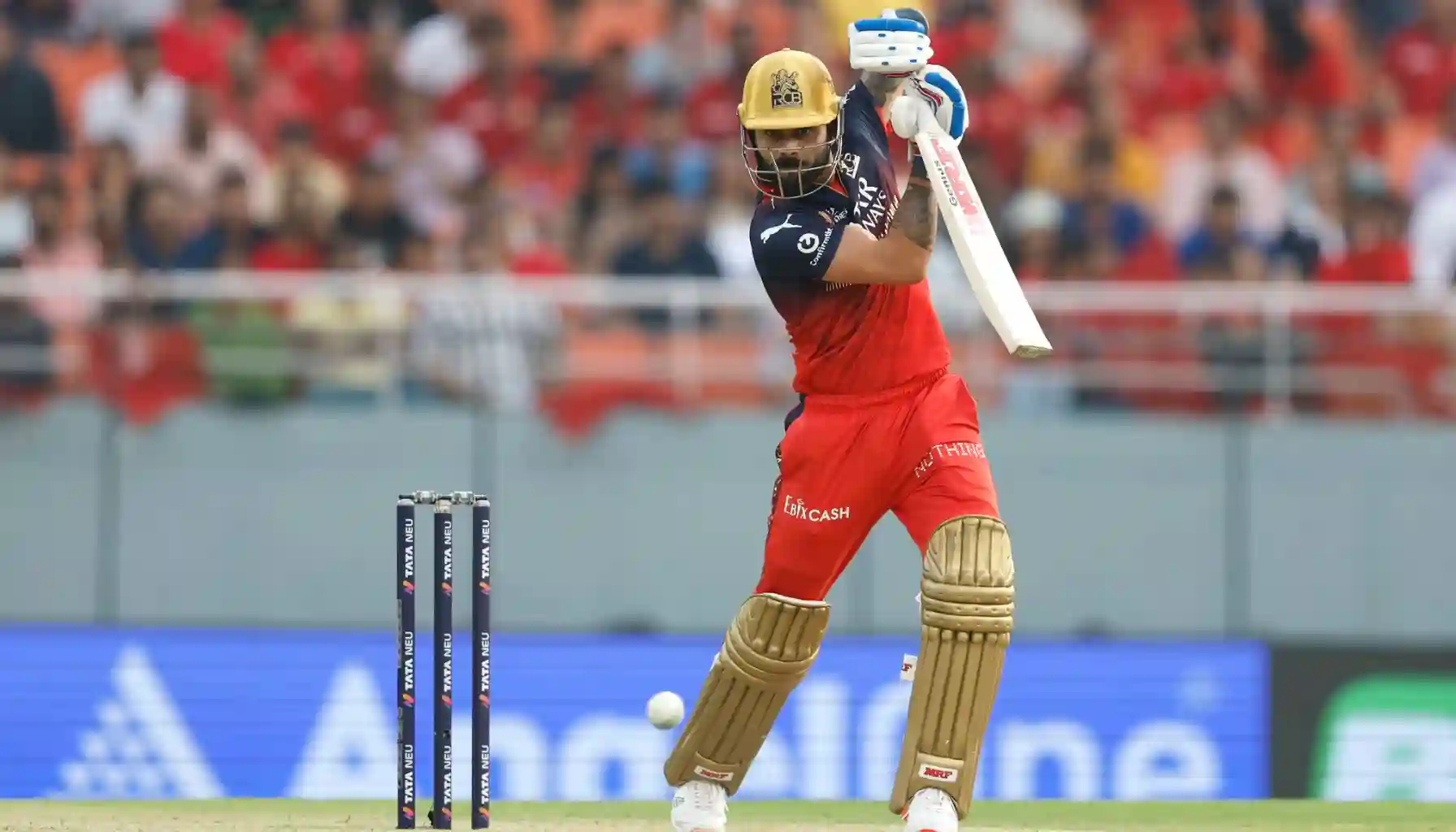 Virat Kohli Creates History 3500 IPL Runs at a Single Venue
