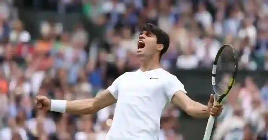 Carlos Alcaraz Beats Medvedev, Enters the Finals